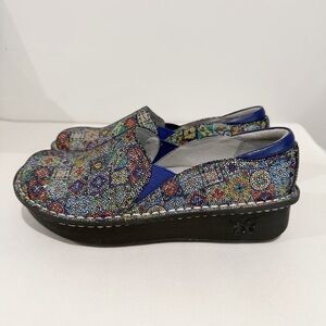 ALEGRIA Debra Deb-843 Aztec Print Clogs Nurse Comfort Size 38 US 8-8.5